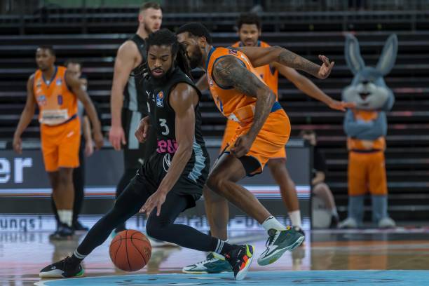 术成功反超 术成功反超