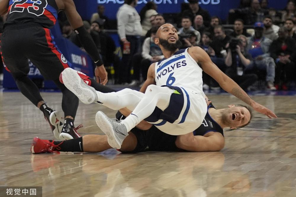 而詹姆斯家 而詹姆斯家